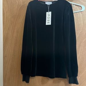 Women’s size XS or girl’s size 14 / 16 Pose Black Velour Long Sleeve Blouse